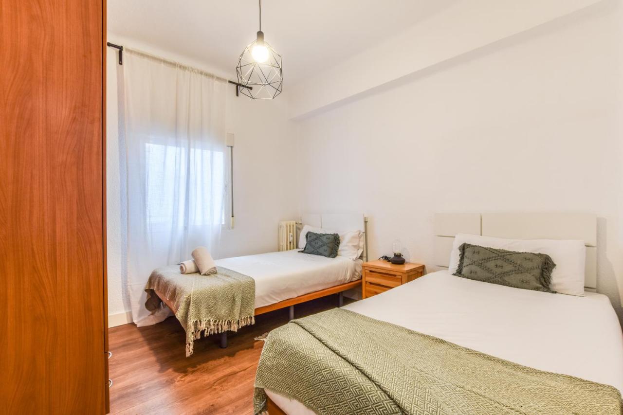 Retiro VIII Apartment Madrid Exterior photo